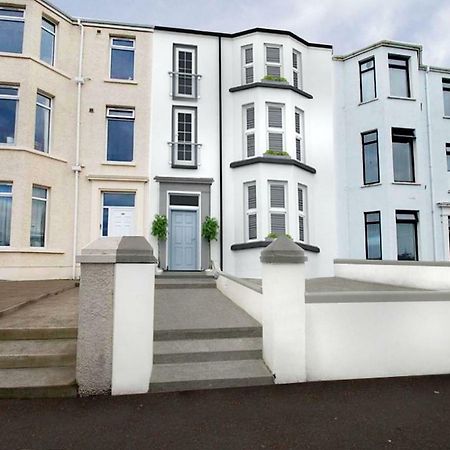 107 Eglinton Street Apartment Portrush Exterior photo